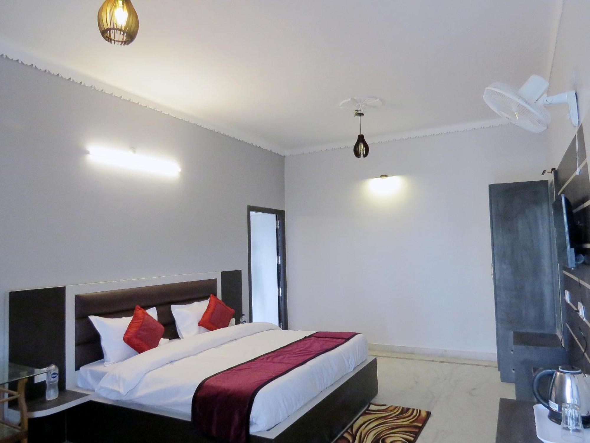Hotel Haya Palace Nainital Luaran gambar