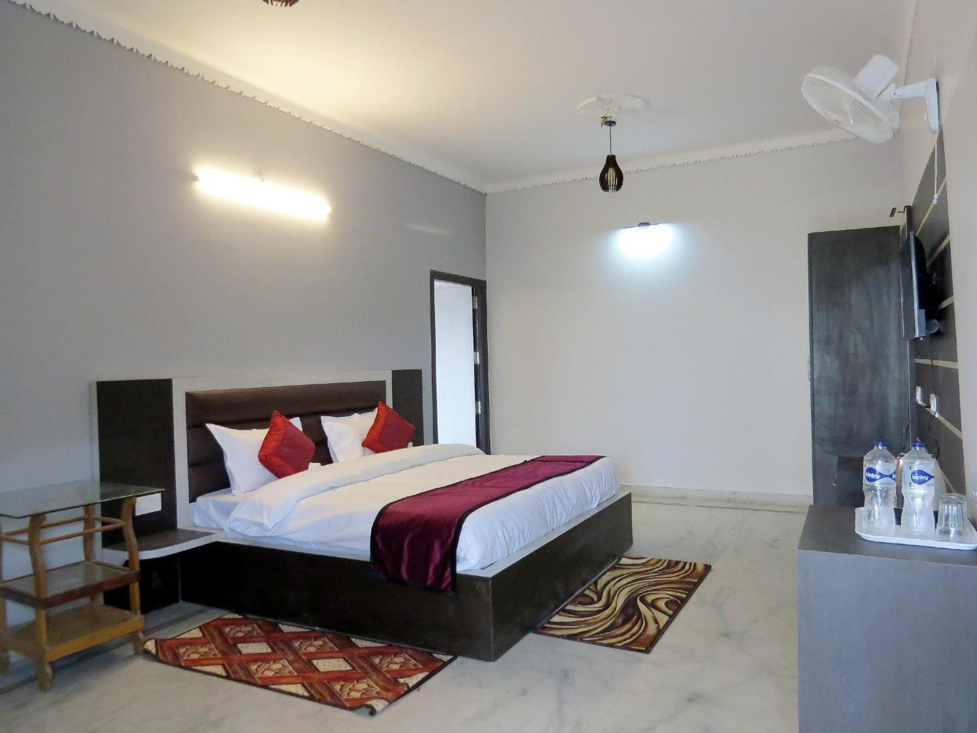 Hotel Haya Palace Nainital Luaran gambar